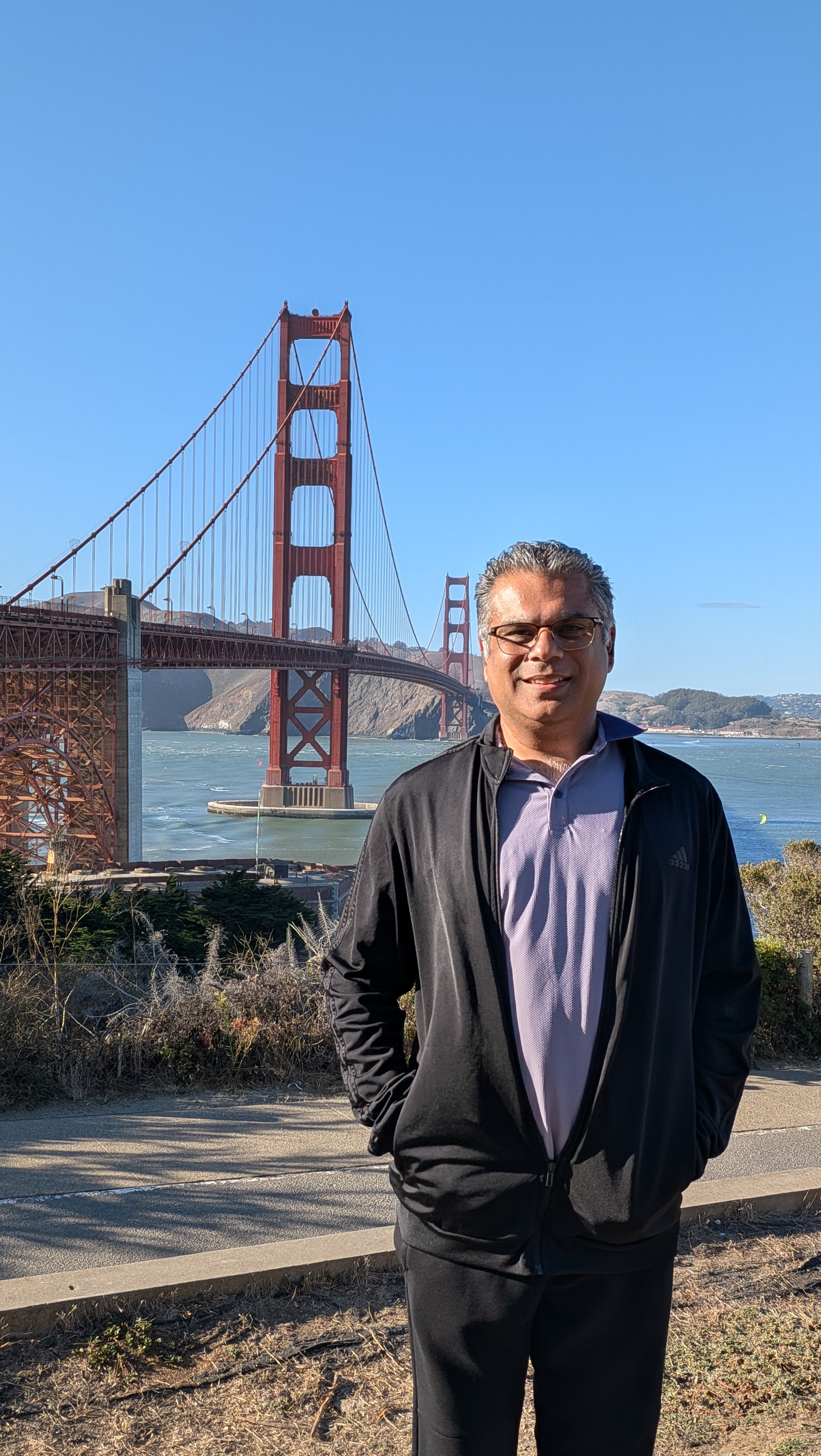 Riaz Khimany at the Golden Gate Bridge
